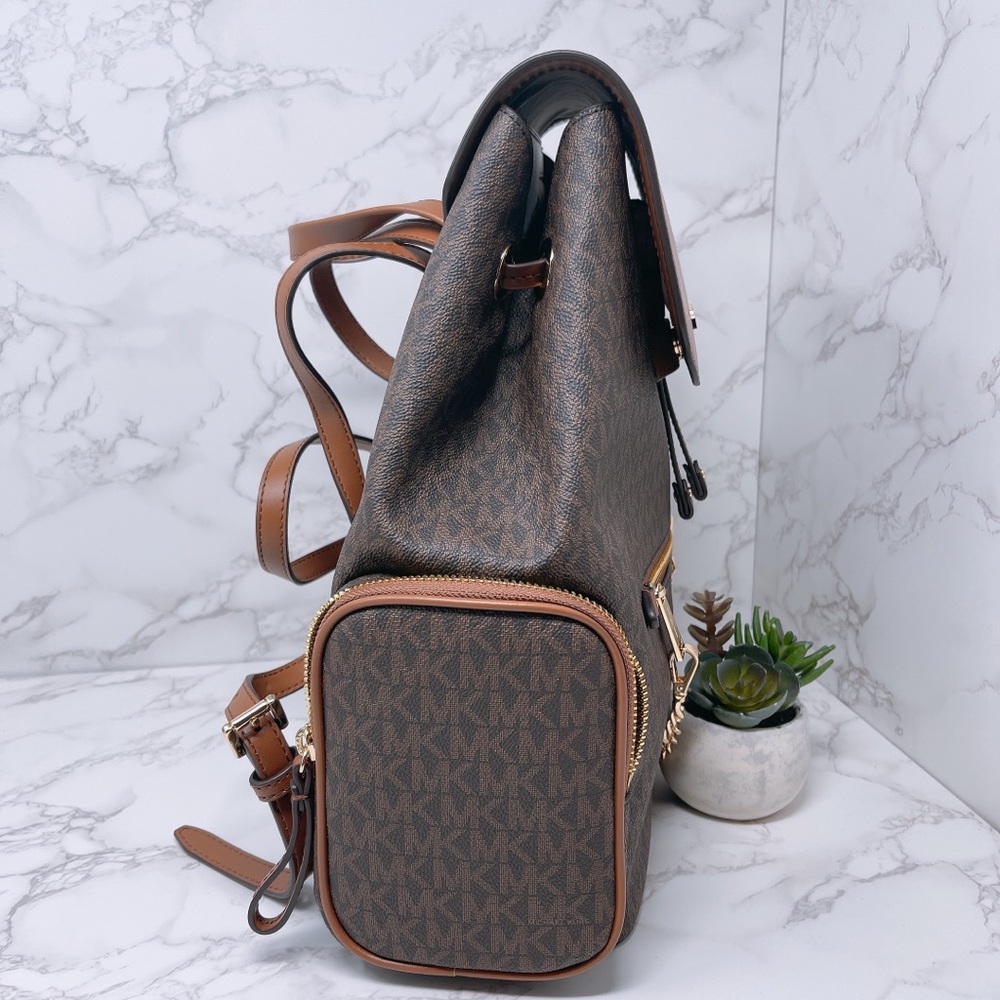 Michael Kors Large Chain Backpack - Picture 4 of 11